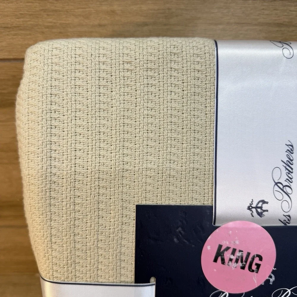 Brooks Brothers 100% Cotton Textured Knit Tan King Blanket Coverlet 108